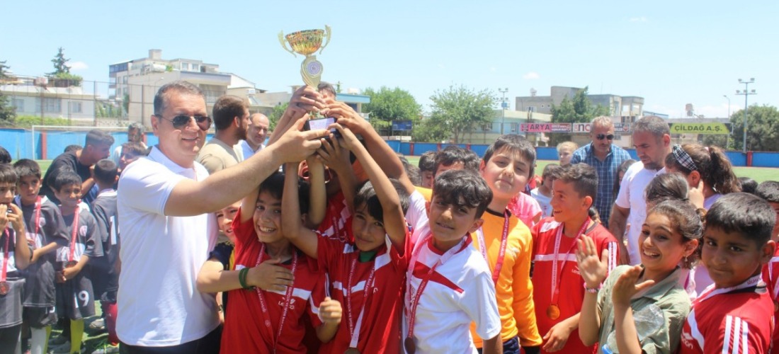 Öğrenciler arası futbol turnuvası düzenlendi