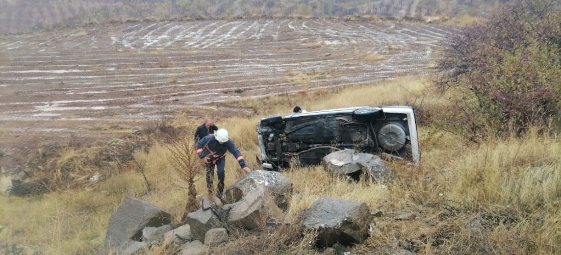 Malatya'da iki ayrı kazada 4 kişi yaralandı