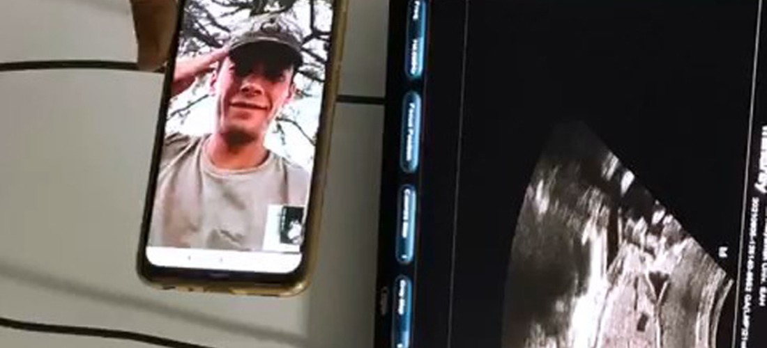Anne karnındaki bebeğinin kalp atışını duyan asker baba selam durdu -Videolu Haber